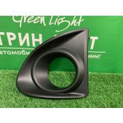 Оправа туманки левая Corolla Axio / Fielder NZE164 2012-15 г оригинал