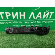 Крепление заднего бампера правое для Toyota Aqua 2014-2017 новое