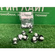 Клипса заднего фонаря 81496-60010 направляющая, оригинал новая