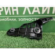 Крепление переднего бампера для Toyota Sienta 2015-2022, правое, НОВОЕ (оригинал)